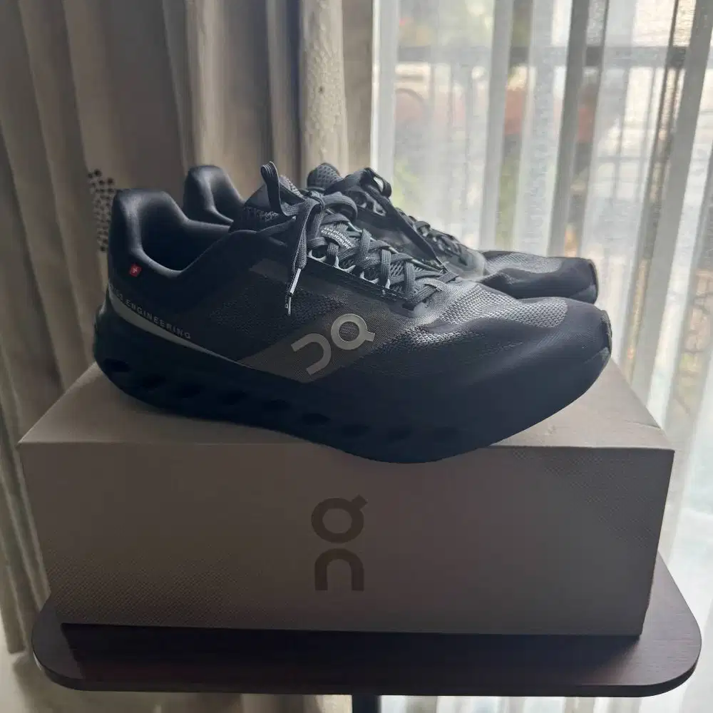 ON Running Cloudsurfer Next – Black/Bay