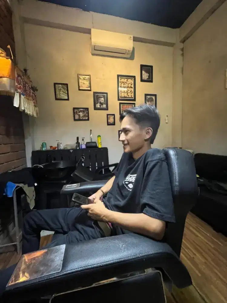 cari loker barbershop