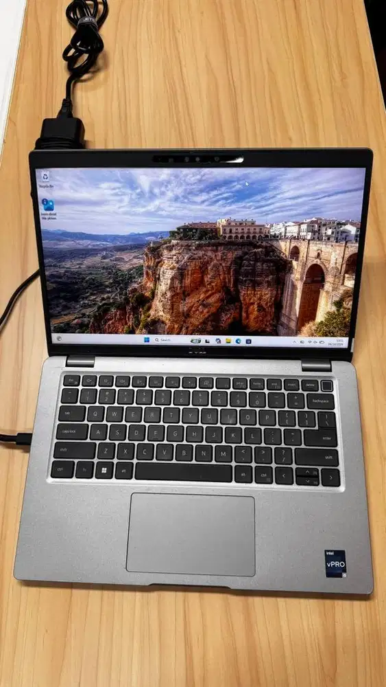 Dell Latitude 5440 i5 Gen 13 RAM 16/512 Touchscreen Ngebut Muluss