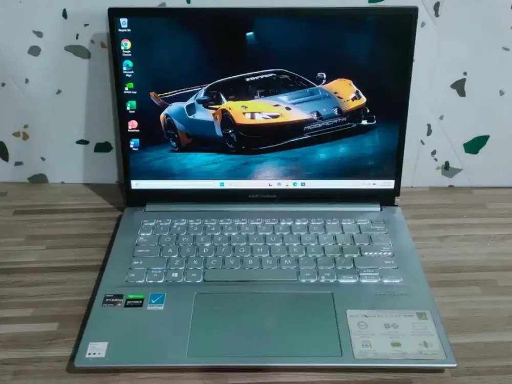 Asus Vivobook M3401QC
Resolusi 2K