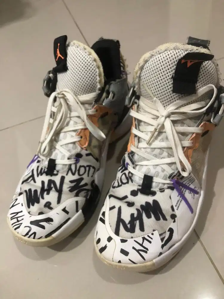 Sepatu Men Sneakers Nike Jordan Why Not Zer0.2 SE Orange Pulse