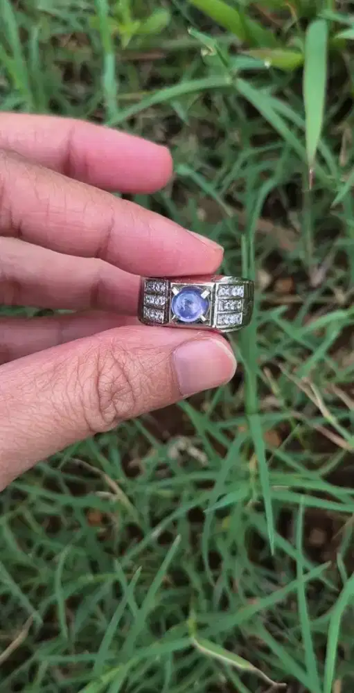 Cincin Blue Safir 6 x 6 x 4 mm Model Klasik Elegan
