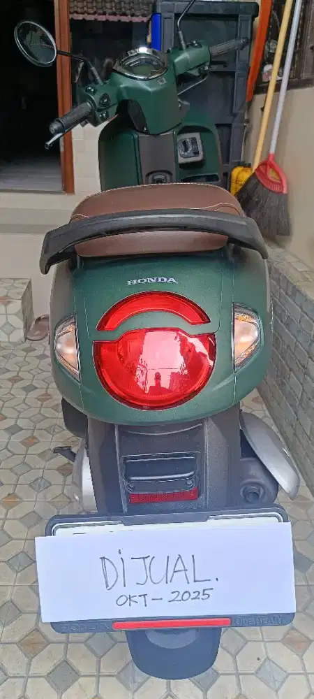 Honda Scoopy stylist green