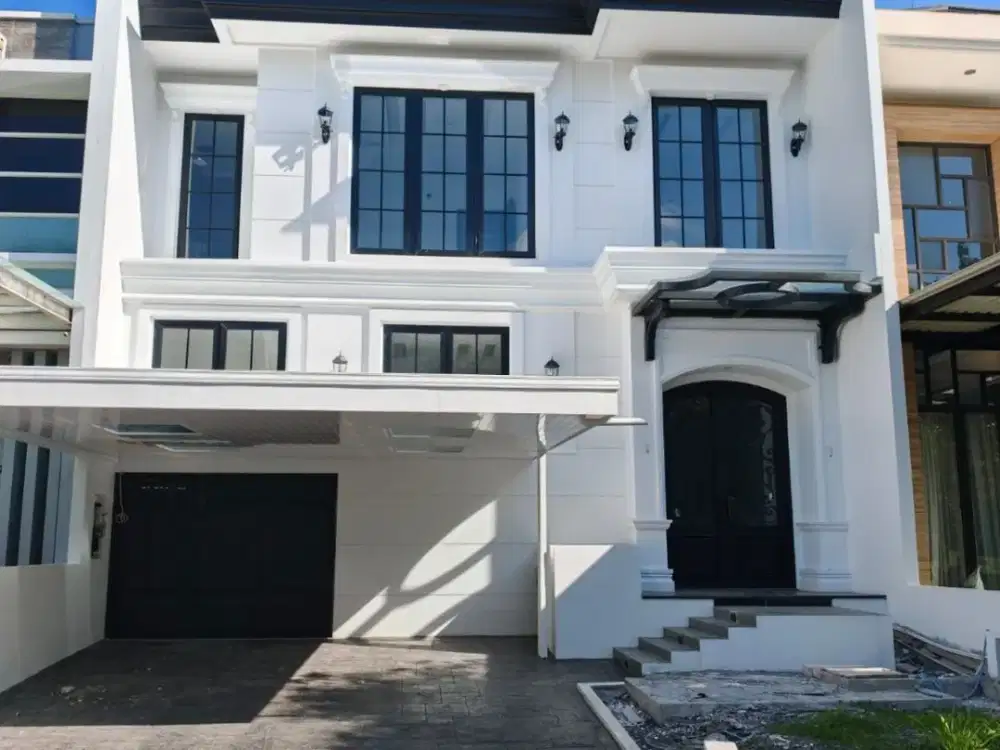 Dijual Rumah American Style Modern 3 Lantai di The Mansion Pakuwon Indah Surabaya Barat