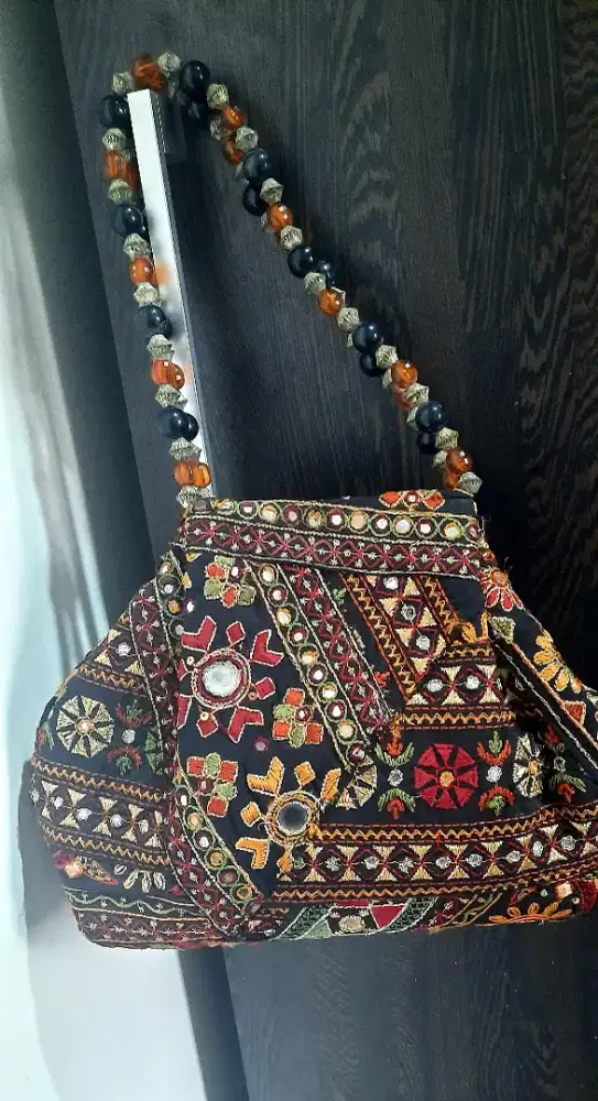 Tas pesta hand made India