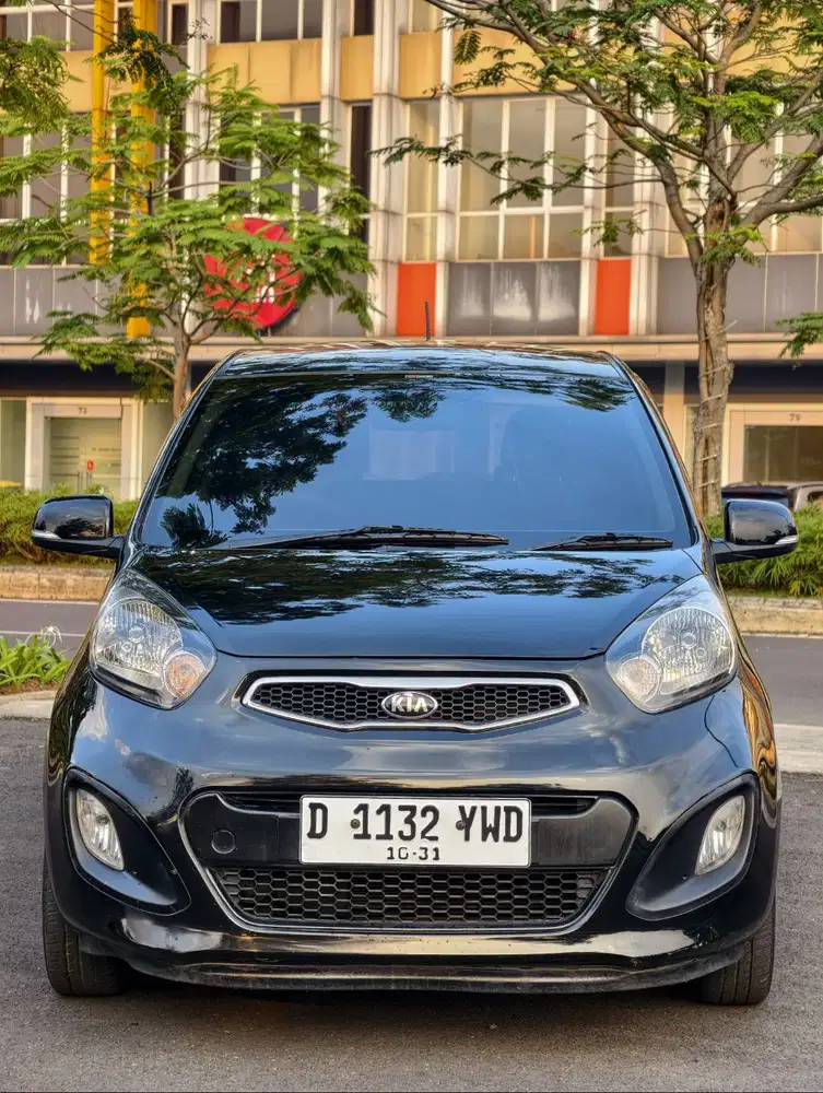 Kia Picanto SE matic 2013 hitam