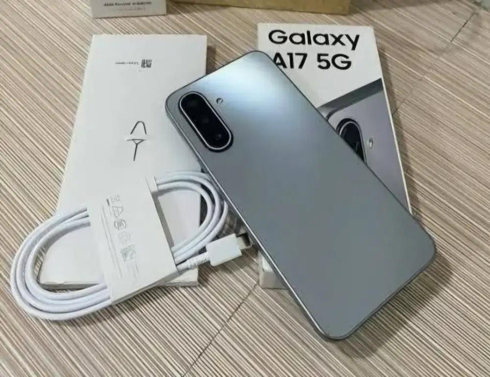 SAMSUNG A17 5G RAM 8/256GB like new GARANSI RESMI INDONESIA