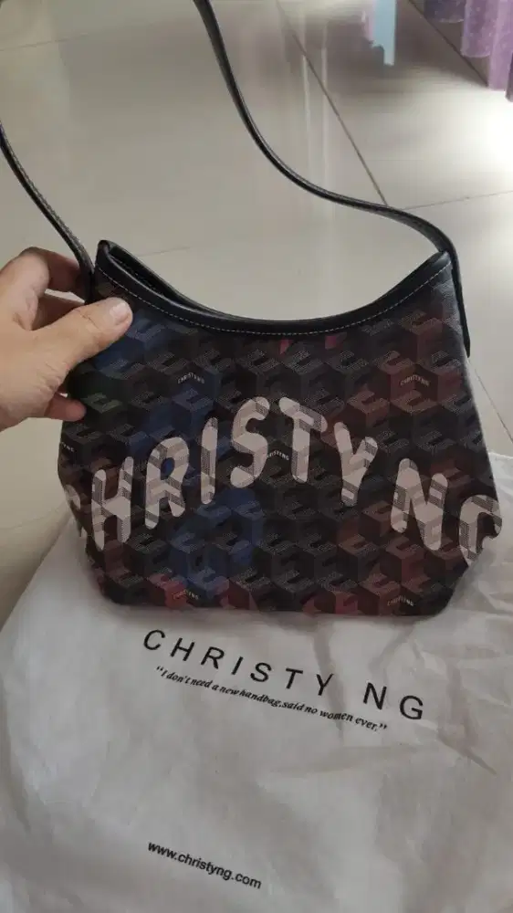 Tas Christy Ng Preloved