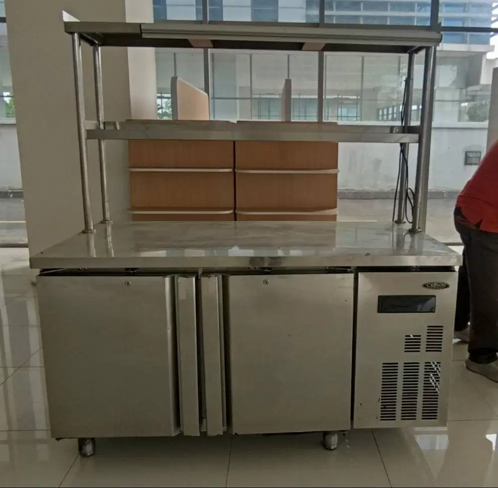 Dijual Freezer dan Chiller Crown Bekas, EX-RESTO