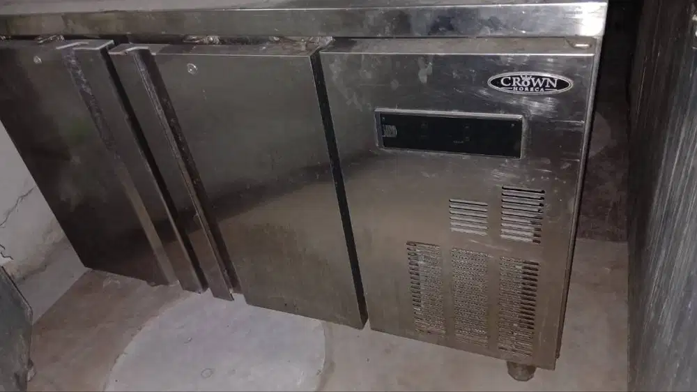 Dijual Freezer dan Chiller Crown Bekas, EX-RESTO