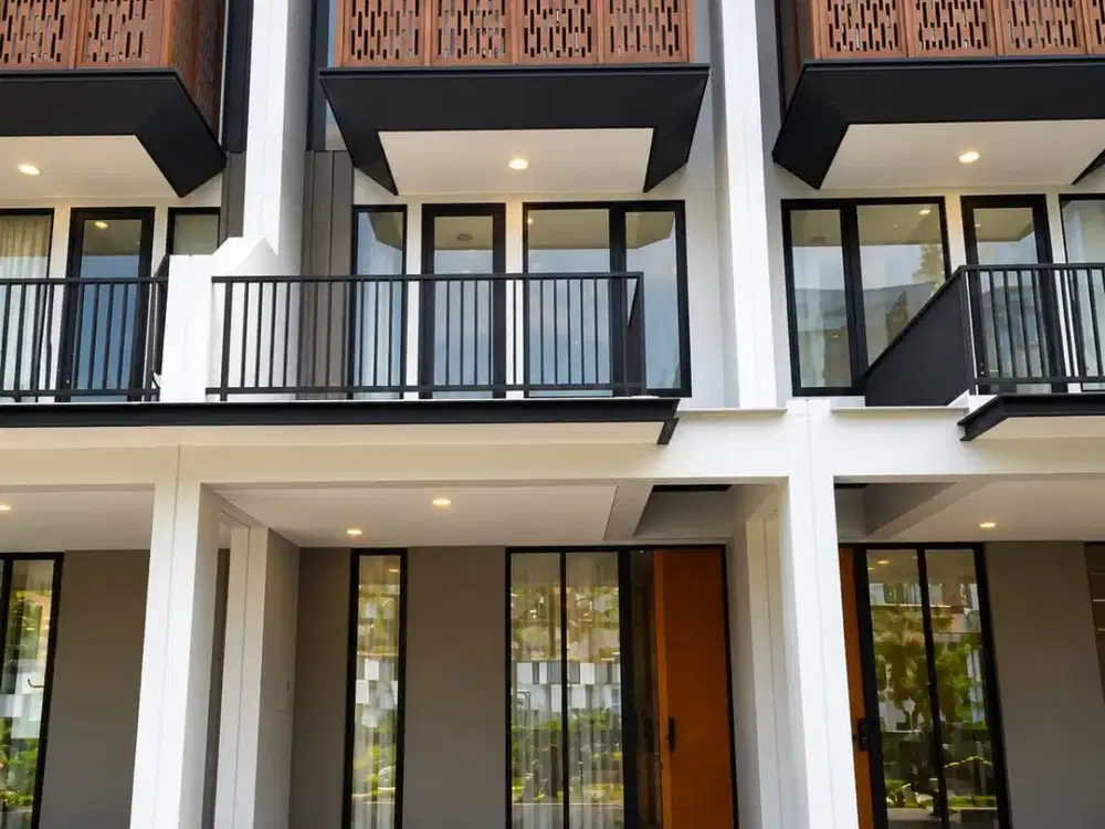 DISEWAKAN  BRAND NEW. Rumah di Fatmawati, Full Furnish, siap Huni.