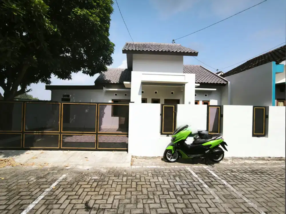 Rumah di jual solo Gentan purbayan siap huni baki