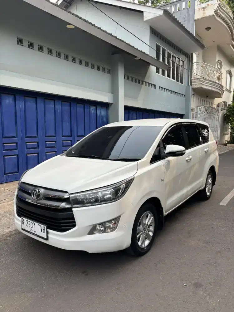 Innova reborn v at matic bensin 2017