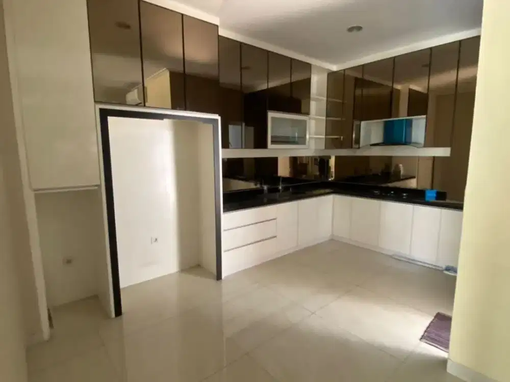 sewa rumah golf island PIK uk 6x15m furnished