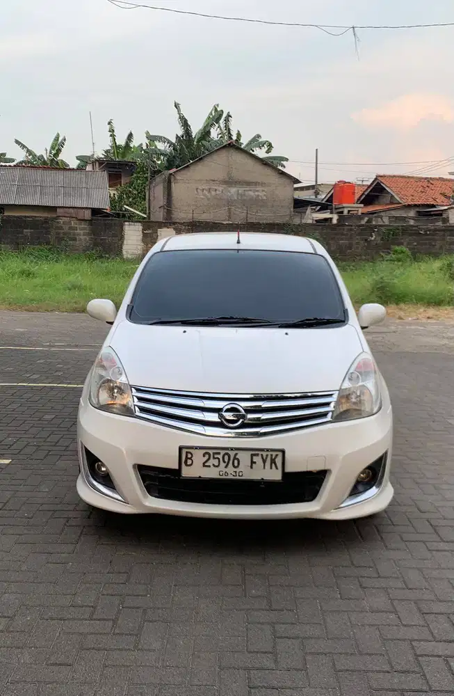 Grand Livina XV Matic 2013 – Cash 93 Juta, Kredit DP Ringan