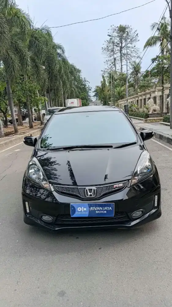 Jazz RS 1.5 Matic 2013 Hitam Istimewa Best Seller