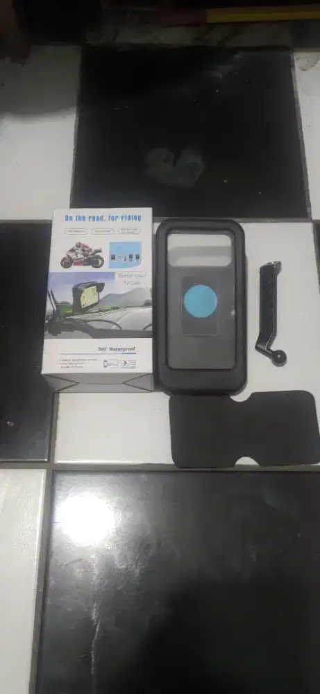 Holder HP untuk navigasi motor