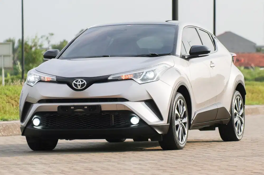 Build Quality! Toyota CHR 1.8L AT 2018 Max Features! Hrv jazz yaris