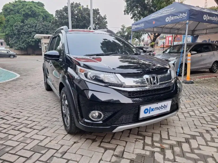 DP MURAH Honda BR-V 1.5 E Bensin-AT 2016 Hitam CSZKB