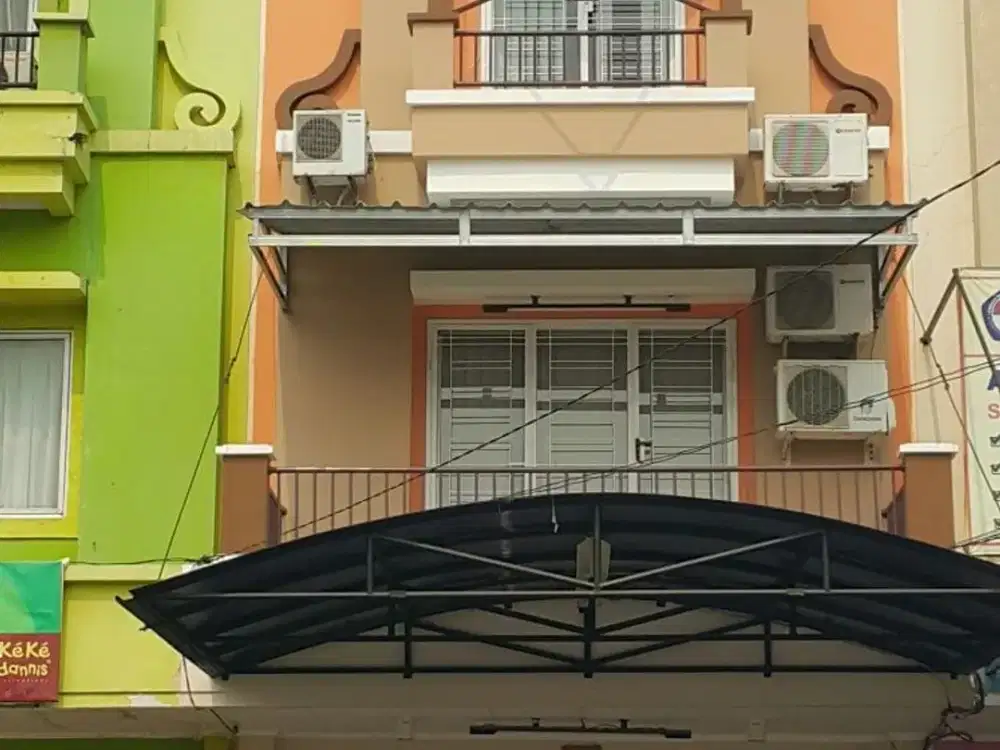 RUKO 4 LANTAI DI BOULEVARD HIJAU, HARAPAN INDAH