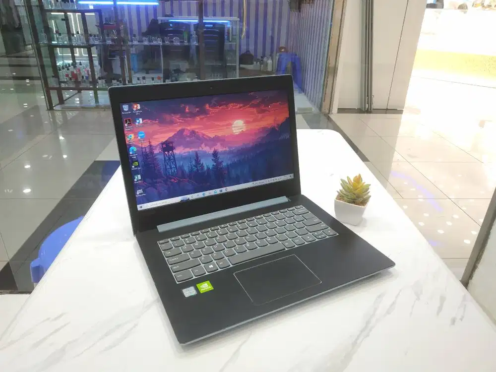 LAPTOP LENOVO IDEAPAD 320-14IKB CORE i5 RAM 12GB SSD 128GB NVIDIA
