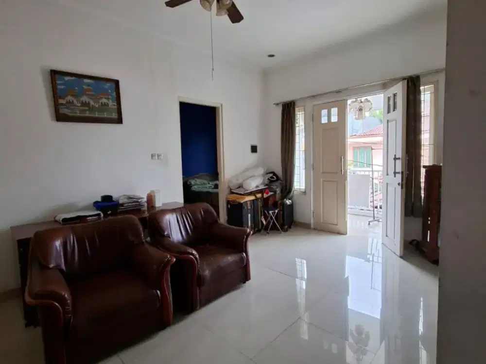 Dijual  Rumah 2lt siap huni di Jl Panjang kebun jeruk, Jakarta Barat