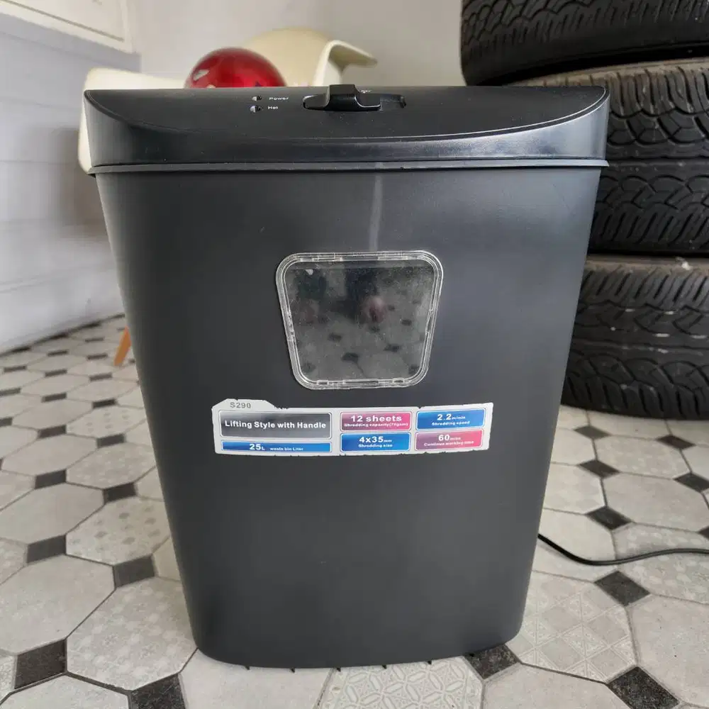 KRISBOW S290 Paper Shredder / Mesin Penghancur Kertas 12 Lembar