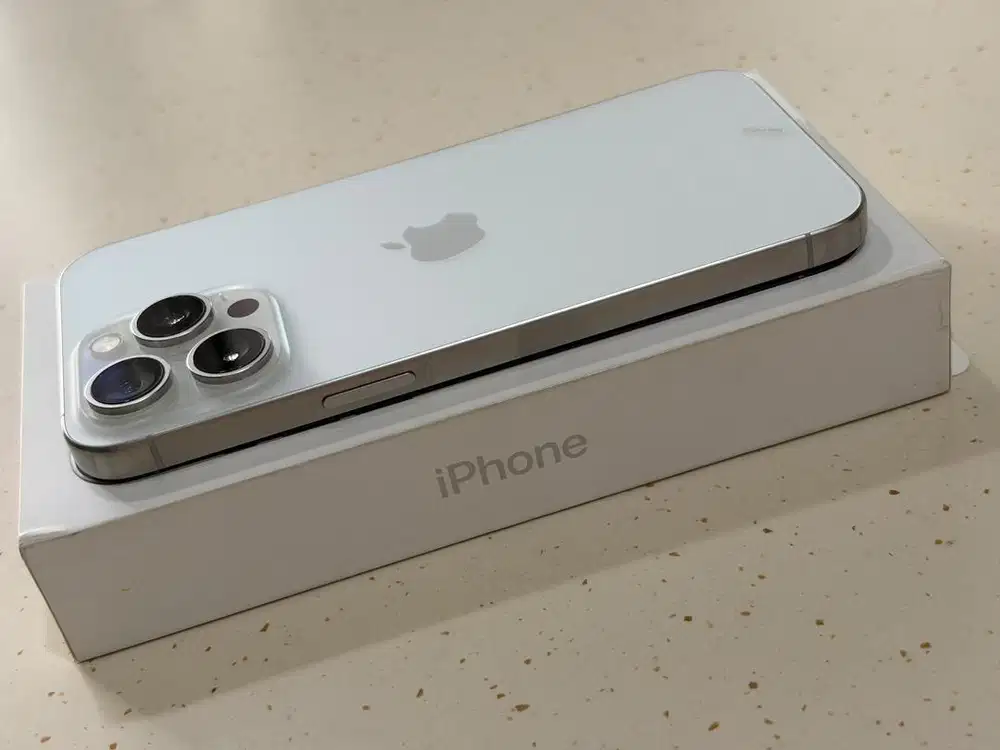 DIJUAL IPHONE 15 PRO MAX