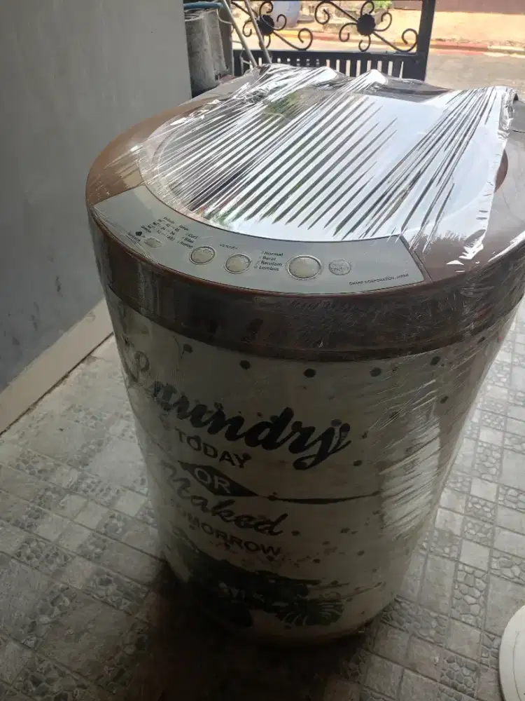Mesin cuci satu tabung sistem manual merk Sharp jumbo siap pakai