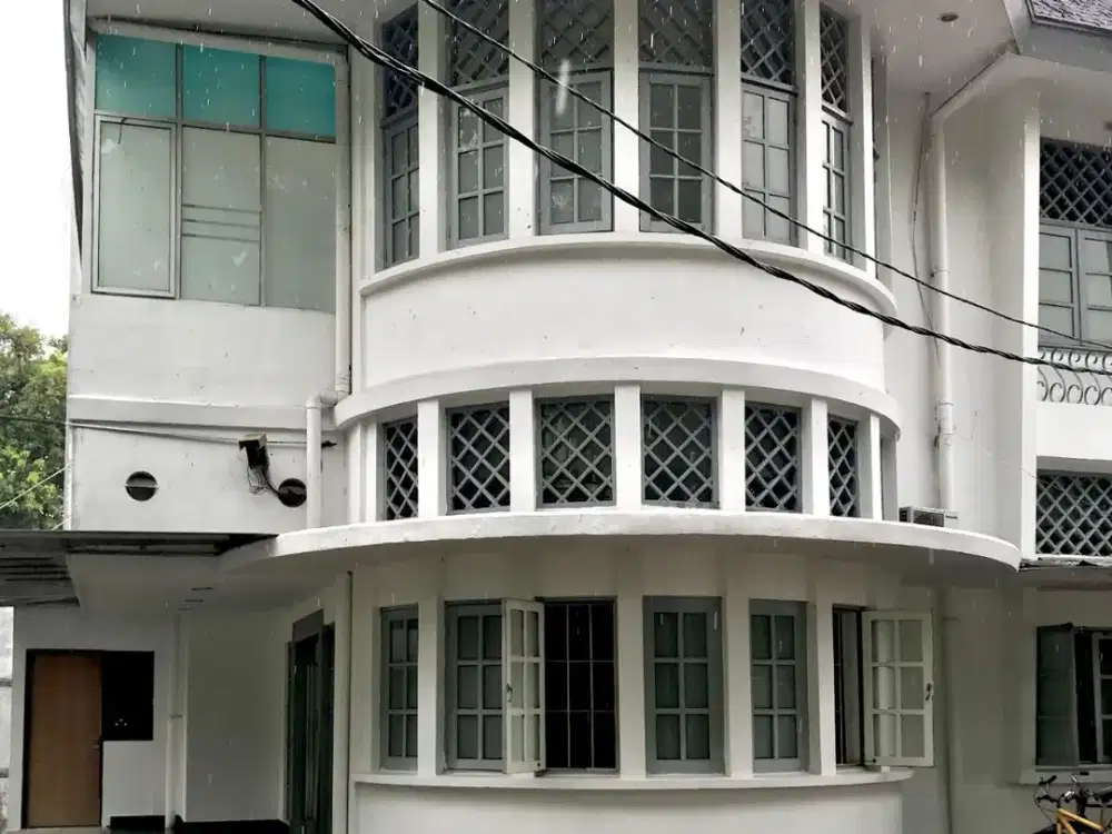 Dijual Gedung di Melawai Raya Jakarta Selatan