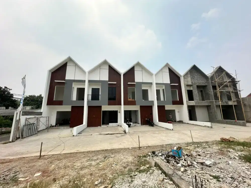 Cluster ecvlusive mewah 2lantai unit ready stok siap huni dicilangkap jakarta Timur