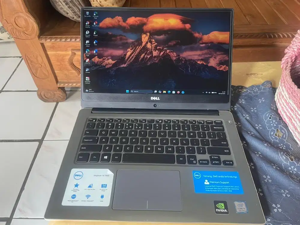 Laptop Dell Inspiron 7472 core i5 gen 8 vga doubel Nvidia