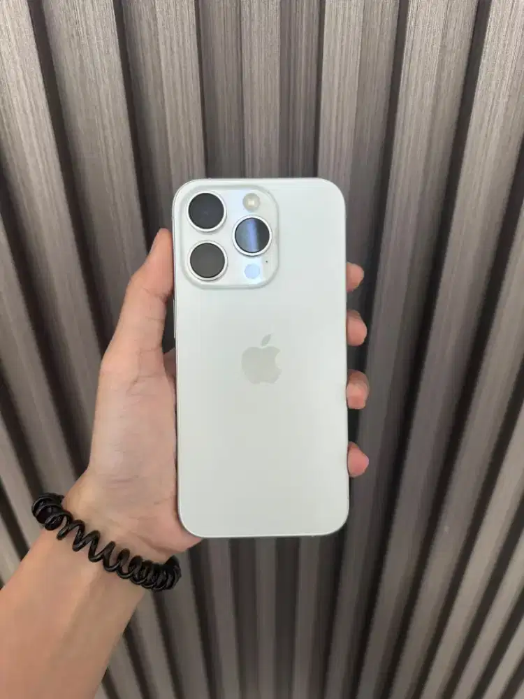 iPhone 15 pro 128gb inter