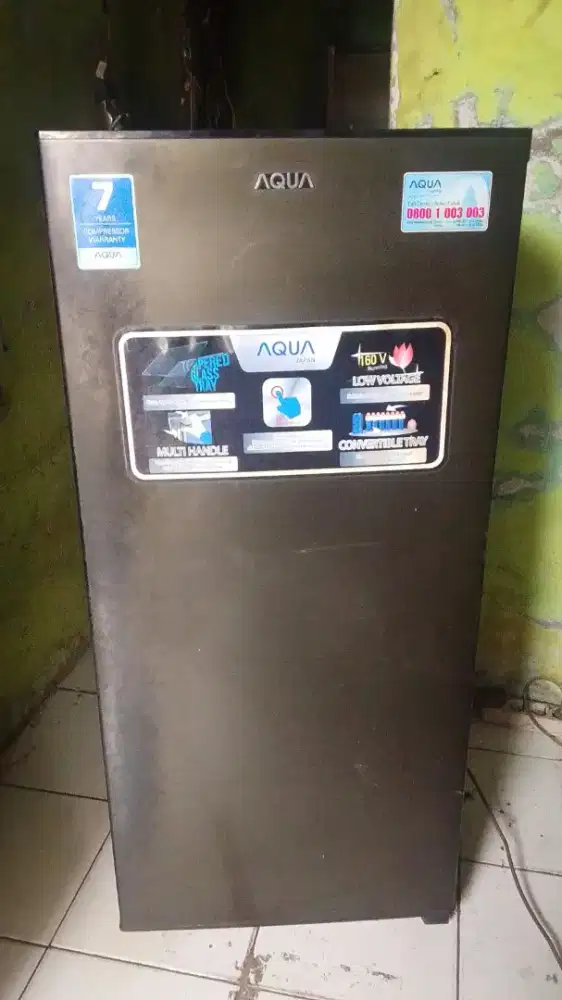 Kullas 1 pintu AQUA GRATIS ANTAR