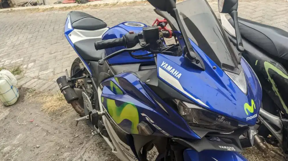Yamaha R25 Movistar 2016