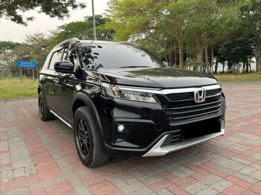 Honda brv prestige sensing 2022 matic km 25ribu