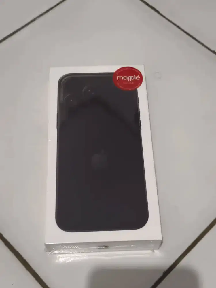 Handphone Iphone 18 Pro Max Hitam Ram 512 New Segel (Nego)
