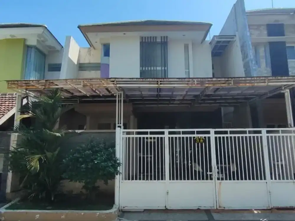 Rumah 2 Lantai di Pakuwon City, Surabaya Timur