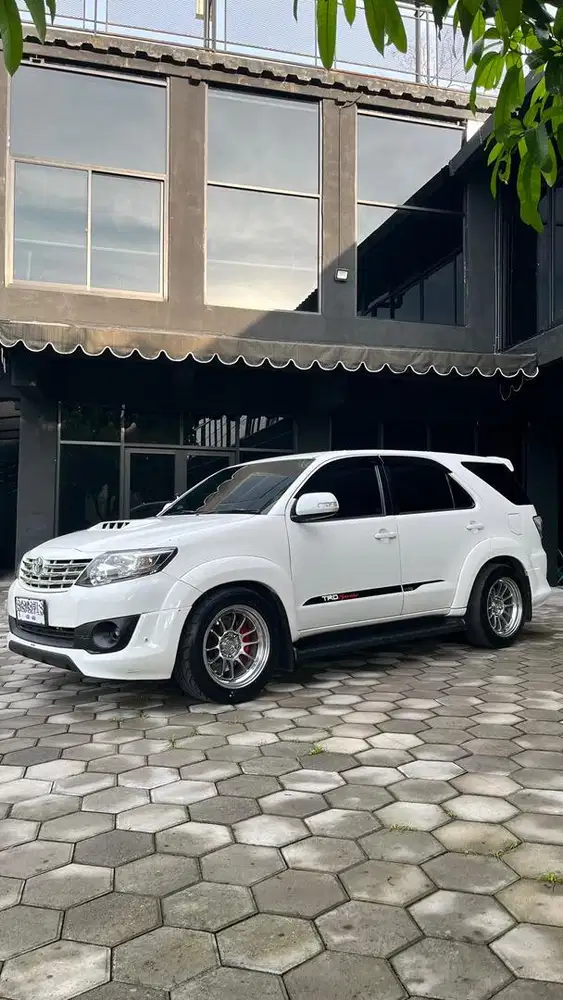 Fortuner VNT TRd - Irit Kenceng