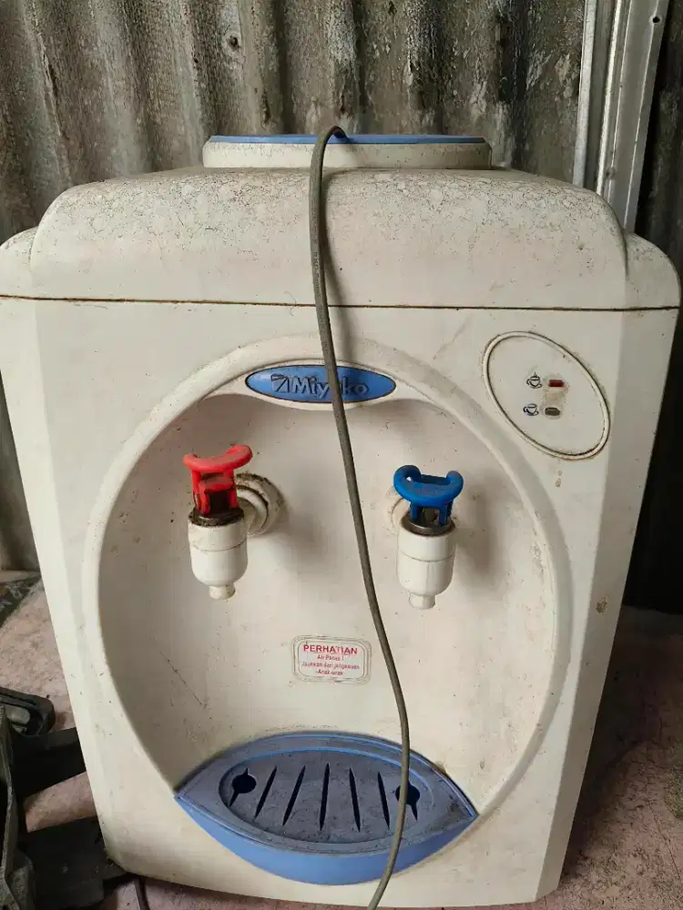 Dispenser merk miyako