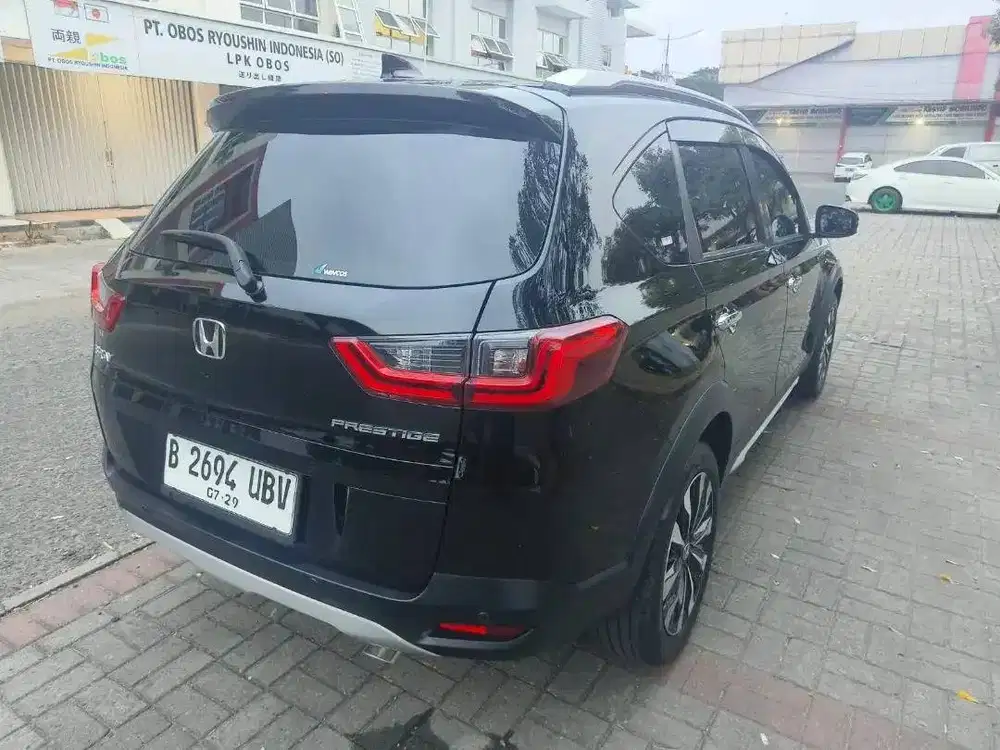 BRV Prestige Sensing AT 2023  Km 19.000  Pajak 07/27  Tangan pertama