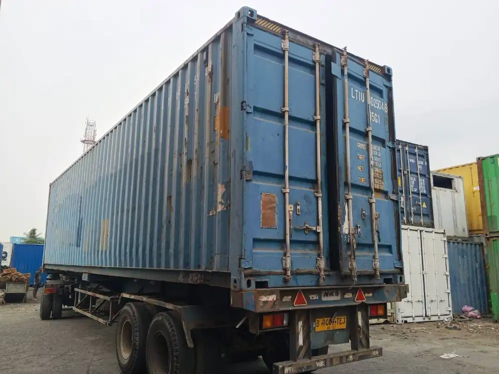 jual kontainer 40 Ft Dry siap pakai.