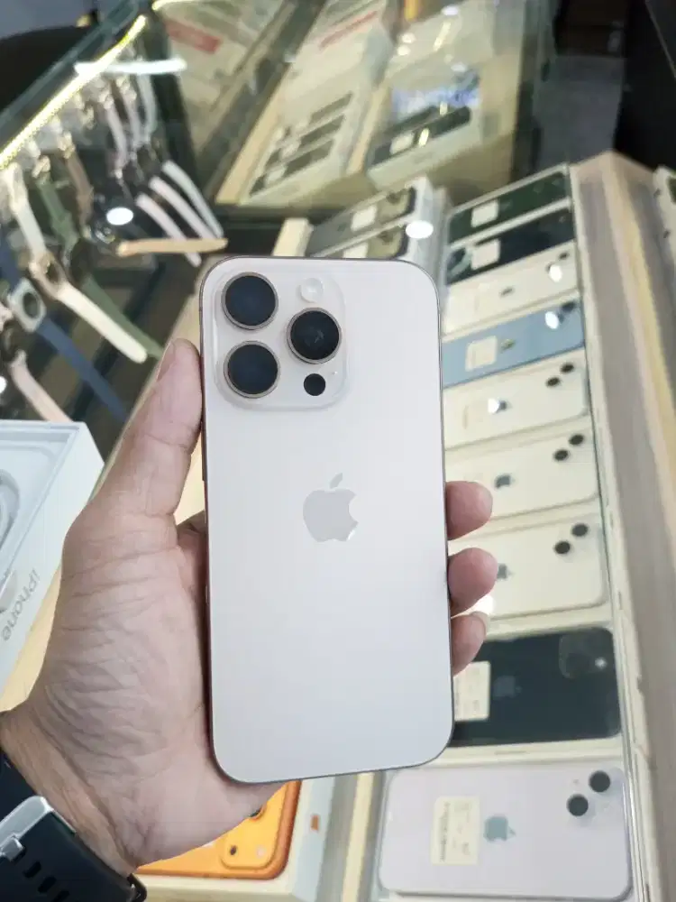 Kredit iPhone 16 Pro 128gb second garansi resmi iBox tanpa DP