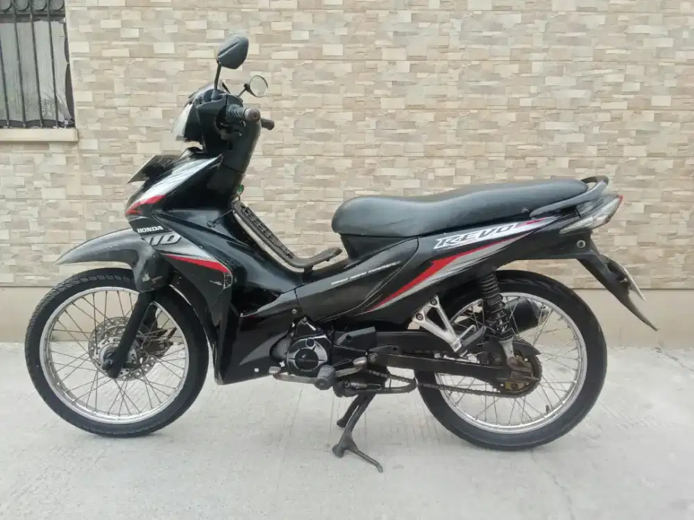 Dijual Honda Revo absolute karbu THN 2009 mulus komplit pajak panjang