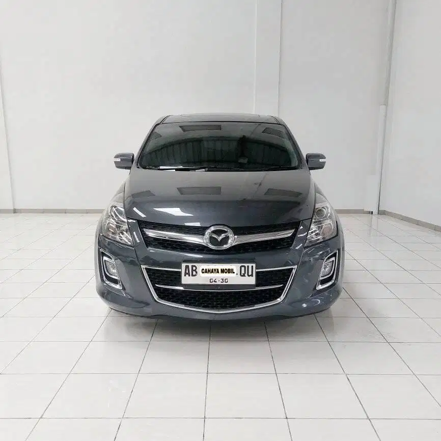 Mazda 8 tahun 2015