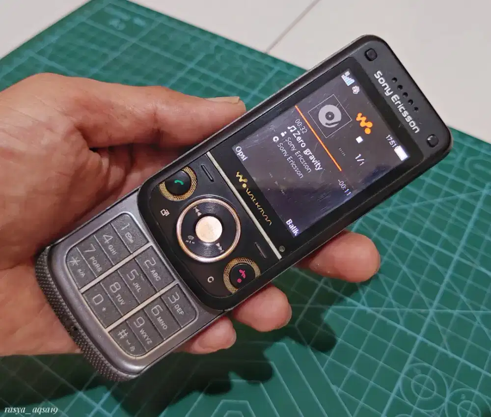Sony Ericsson w760i walkman all operator