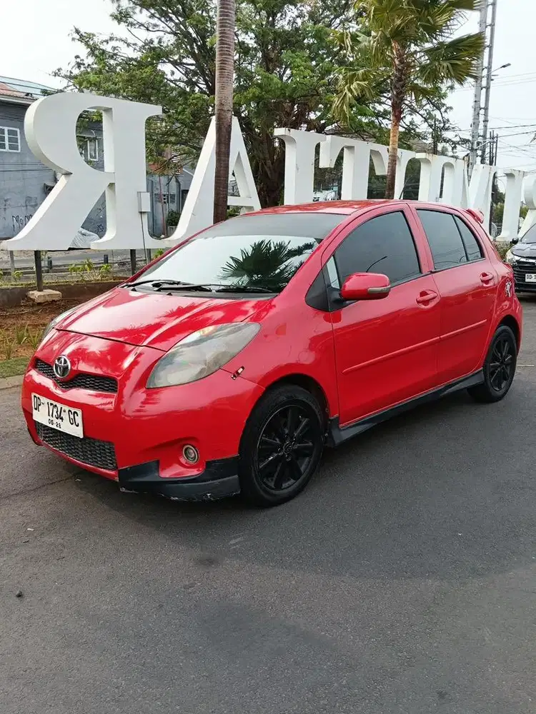 TOYOTA YARIS S LIMITED A/T
