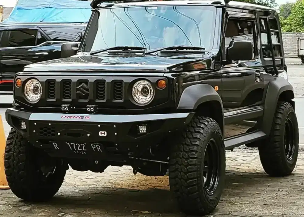 Suzuki Jimny JB74 2021 hitam