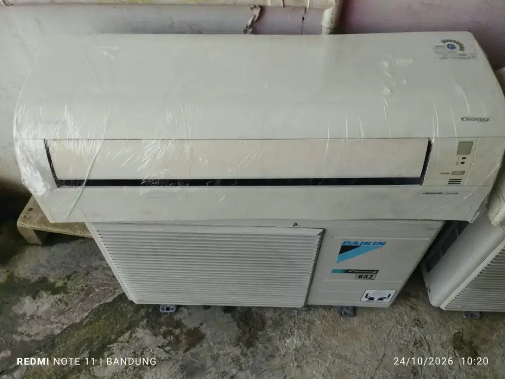 Ac Daikin Thailand inverter R32 1pk kondisi 90%+pasang