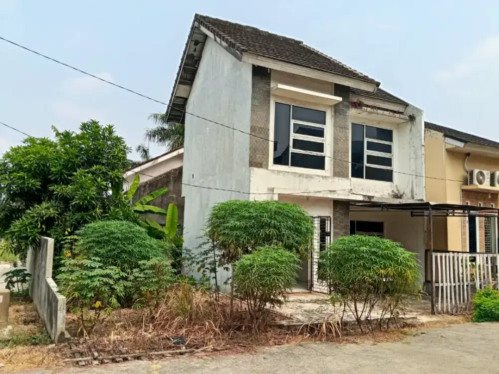 Rumah 2 Lantai dijual di Komplek Mestika Perdana